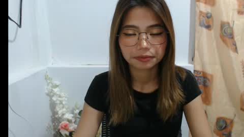 Snapshot of xxxforyouonlyxxx chatting on 03/01/25, 02:34 inday pinay online show from 03/01/25, 02:34