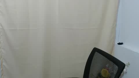 Snapshot of xxxforyouonlyxxx chatting on 09/13/25, 12:27 inday pinay online show from 09/13/25, 12:27