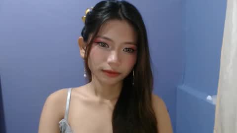 Snapshot of xxxforyouonlyxxx chatting on 11/28/25, 03:04 inday pinay online show from 11/28/25, 03:04