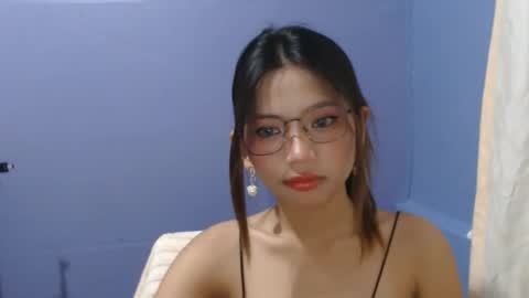 Snapshot of xxxforyouonlyxxx chatting on 11/29/25, 03:04 inday pinay online show from 11/29/25, 03:04