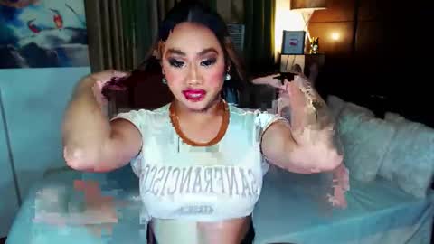 Snapshot of xxxgiganticoliviacummerxxx chatting on 01/12/25, 01:48 OLIVIA online show from 01/12/25, 01:48