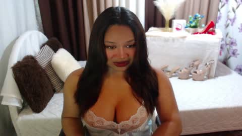 Snapshot of xxxgiganticoliviacummerxxx chatting on 04/03/26, 03:32 OLIVIA online show from 04/03/26, 03:32