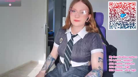 Snapshot of xxxhentaition chatting on 04/17/26, 07:00 Keira online show from 04/17/26, 07:00