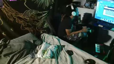 xxxjrstrokesxxx online show from 03/01/25, 07:48