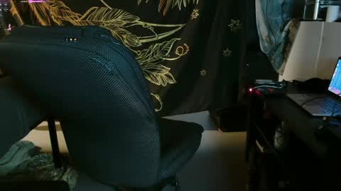 xxxjrstrokesxxx online show from 03/02/25, 07:23