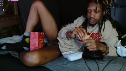 xxxjrstrokesxxx online show from 03/10/25, 04:17