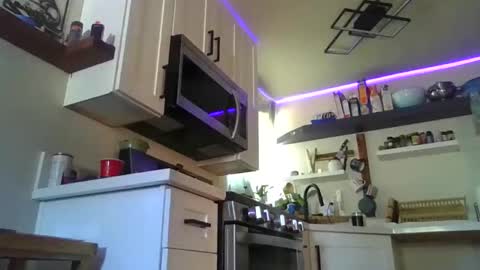 Snapshot of xxxlolalovexxx chatting on 09/30/25, 07:41 Lola online show from 09/30/25, 07:41