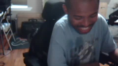 Snapshot of xxxonwheelz chatting on 07/02/26, 12:10 xxxonwheelz online show from 07/02/26, 12:10