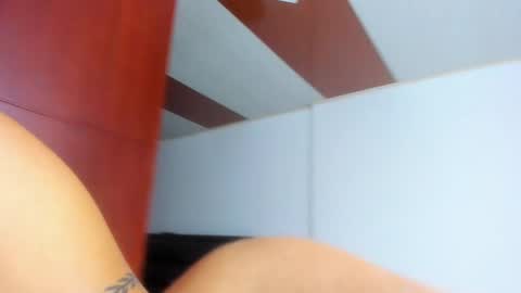 Snapshot of xxxtatianabustyxxx chatting on 02/25/25, 08:30 xxxtatianabustyxxx online show from 02/25/25, 08:30