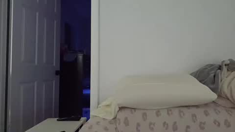 Snapshot of xxxtonymxxx chatting on 10/10/25, 10:53 TonyDoesMiami online show from 10/10/25, 10:53