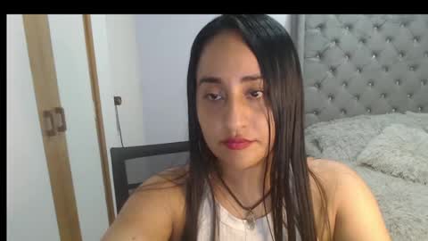 Snapshot of xxxvenus888 chatting on 03/08/25, 10:56 Lunhaa online show from 03/08/25, 10:56