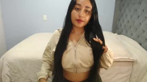 Snapshot of xxxvenus888 chatting on 10/01/25, 09:48 Lunhaa online show from 10/01/25, 09:48