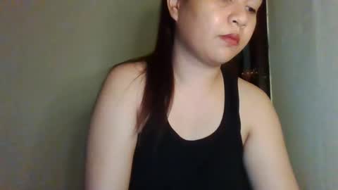 Snapshot of xxyummiee_69xx chatting on 10/17/25, 08:22 jane online show from 10/17/25, 08:22