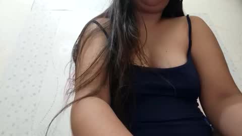 Snapshot of xxyummiee_69xx chatting on 12/18/25, 08:37 jane online show from 12/18/25, 08:37