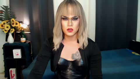 QueenMarina online show from 12/30/24, 01:04