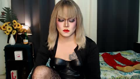 QueenMarina online show from 01/24/25, 06:35