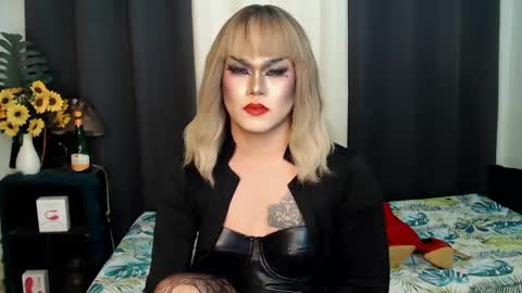 QueenMarina online show from 01/26/25, 06:16