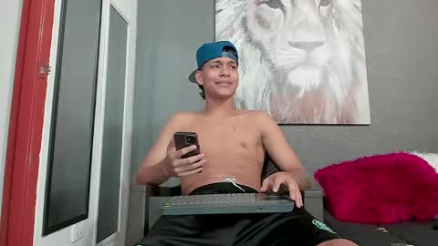 Sr. Y0ung Master online show from 01/09/25, 05:34