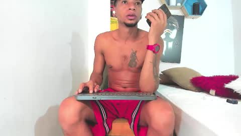 Sr. Y0ung Master online show from 10/28/25, 04:16