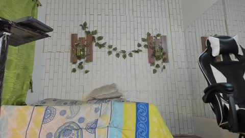 Snapshot of yacksson_lawrence chatting on 01/12/25, 01:53 yacksson_lawrence online show from 01/12/25, 01:53