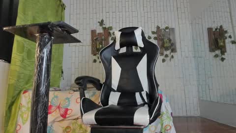 Snapshot of yacksson_lawrence chatting on 01/27/25, 03:58 yacksson_lawrence online show from 01/27/25, 03:58