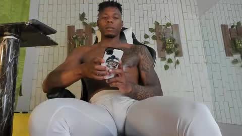 Snapshot of yacksson_lawrence chatting on 02/10/25, 01:57 yacksson_lawrence online show from 02/10/25, 01:57