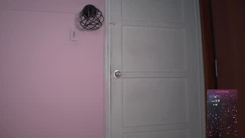 Snapshot of yahaira_26 chatting on 01/06/25, 10:26 petronila online show from 01/06/25, 10:26