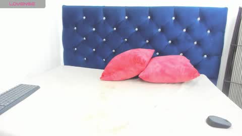 Snapshot of yaiza_sexylovee chatting on 10/27/25, 12:04 yaiza_sexylovee online show from 10/27/25, 12:04