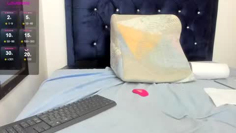yaiza_sexylovee online show from 06/13/26, 01:14