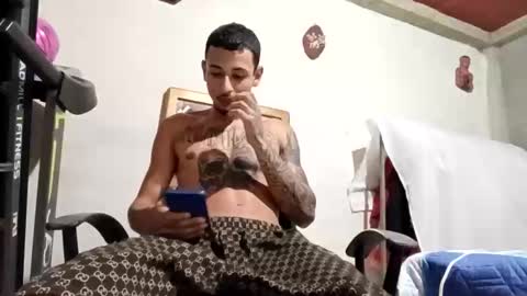 Snapshot of yajz chatting on 04/19/26, 06:02 Yajz online show from 04/19/26, 06:02