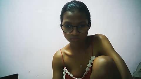 yalane online show from 11/21/25, 07:07