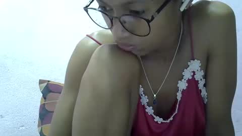 Snapshot of yalane chatting on 05/11/26, 06:38 yalane online show from 05/11/26, 06:38
