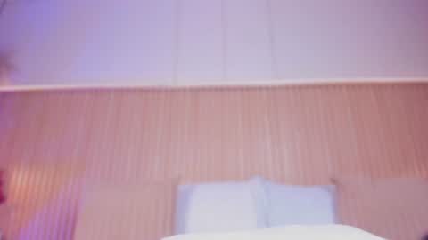 Snapshot of yalezka_ chatting on 06/25/26, 05:12 Yalezka online show from 06/25/26, 05:12
