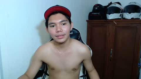 Snapshot of yamati21 chatting on 12/16/25, 02:00 Eian online show from 12/16/25, 02:00