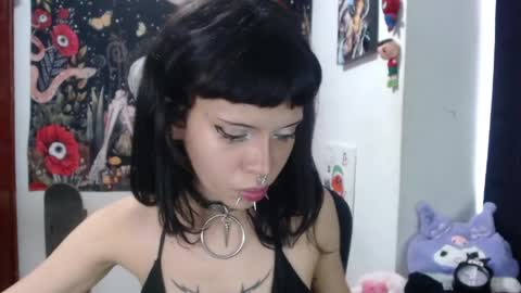 Snapshot of yami_star chatting on 04/29/26, 10:16 yami online show from 04/29/26, 10:16