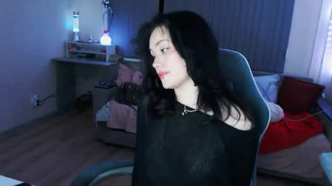 Snapshot of yamilean chatting on 04/12/26, 08:58 Yami online show from 04/12/26, 08:58