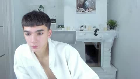 Snapshot of yamitwink chatting on 10/30/25, 08:31 yamitwink online show from 10/30/25, 08:31