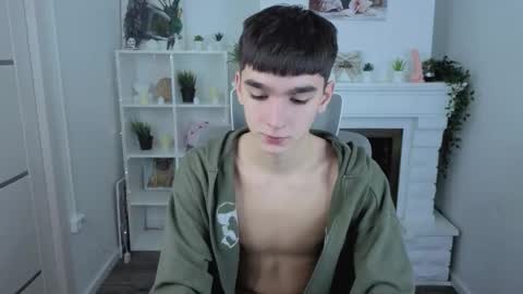 Snapshot of yamitwink chatting on 11/29/25, 08:23 yamitwink online show from 11/29/25, 08:23