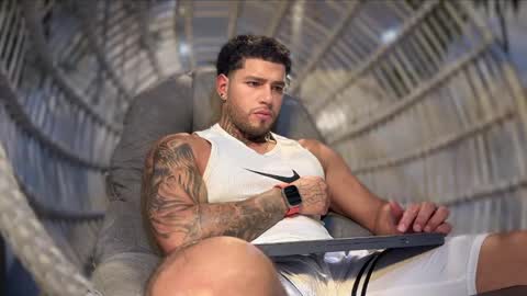 yamp sambrano online show from 09/23/25, 03:20