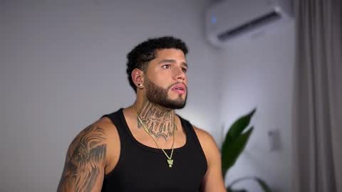 yamp sambrano online show from 11/05/25, 02:44