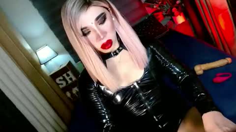 REYAN online show from 11/11/25, 02:22