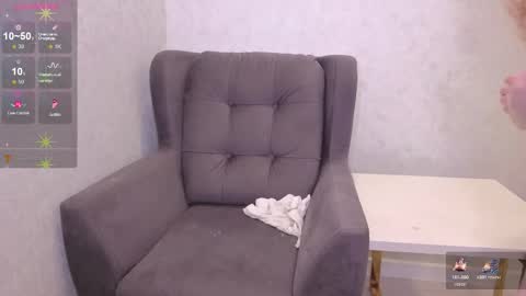 Snapshot of yana_squrel_22 chatting on 12/02/25, 12:27 Yana online show from 12/02/25, 12:27