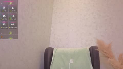 Snapshot of yana_squrel_22 chatting on 12/03/25, 10:30 Yana online show from 12/03/25, 10:30