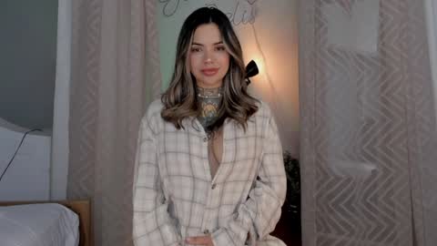 YANDRA CELIS online show from 12/20/24, 05:57