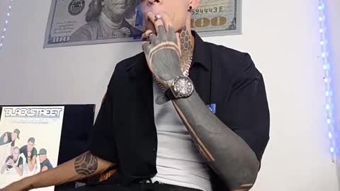 Yan online show from 03/24/26, 05:45