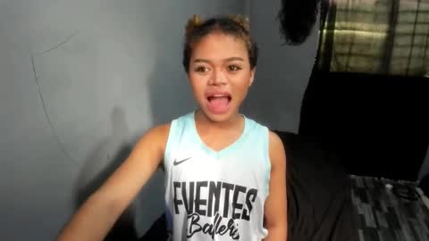 Snapshot of yanna_cassanova chatting on 03/13/26, 04:30 yanna_cassanova online show from 03/13/26, 04:30