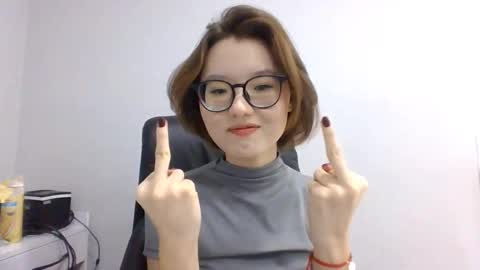 Lily online show from 10/21/25, 07:20