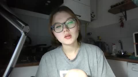 Lily online show from 10/24/25, 03:30