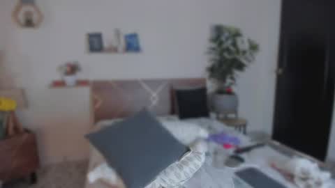Snapshot of yarirose chatting on 07/08/26, 04:00 Yary online show from 07/08/26, 04:00