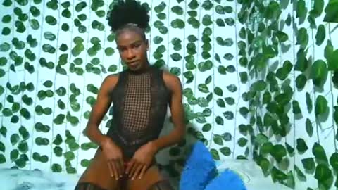 Snapshot of yarithza_ts2003 chatting on 12/15/24, 06:59 YARITHZA online show from 12/15/24, 06:59